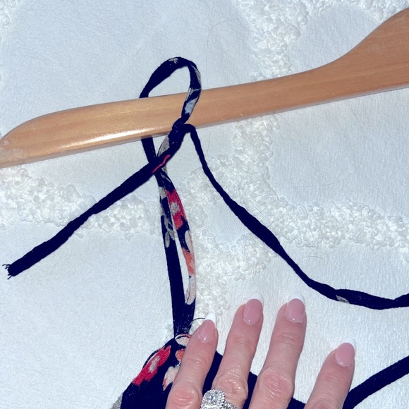 👗😎Cute Floral Dress👗😎 - Picture 3 of 5